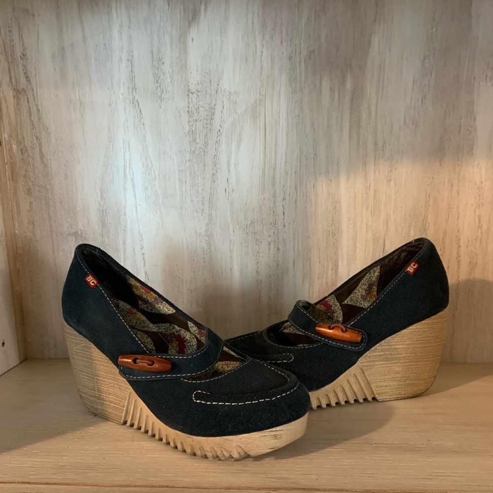 BC brand slip on shoes size 6.5